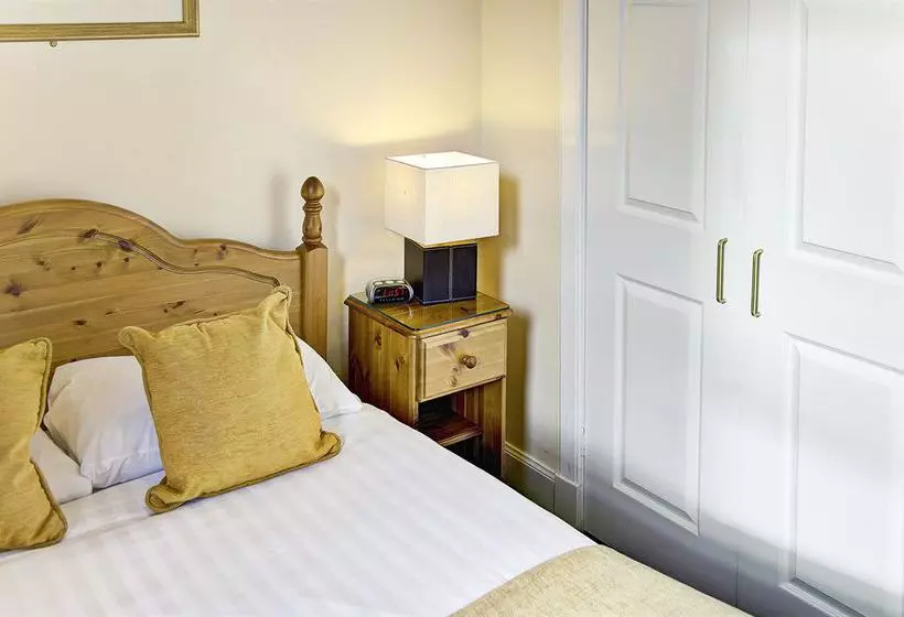 Fountain Court Morrison Apartments