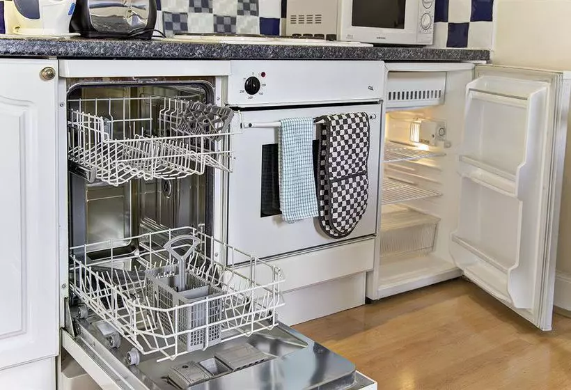 Fountain Court Morrison Apartments