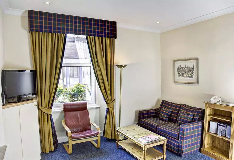 Fountain Court Morrison Apartments