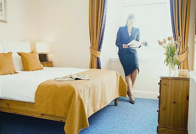 Fountain Court Morrison Apartments