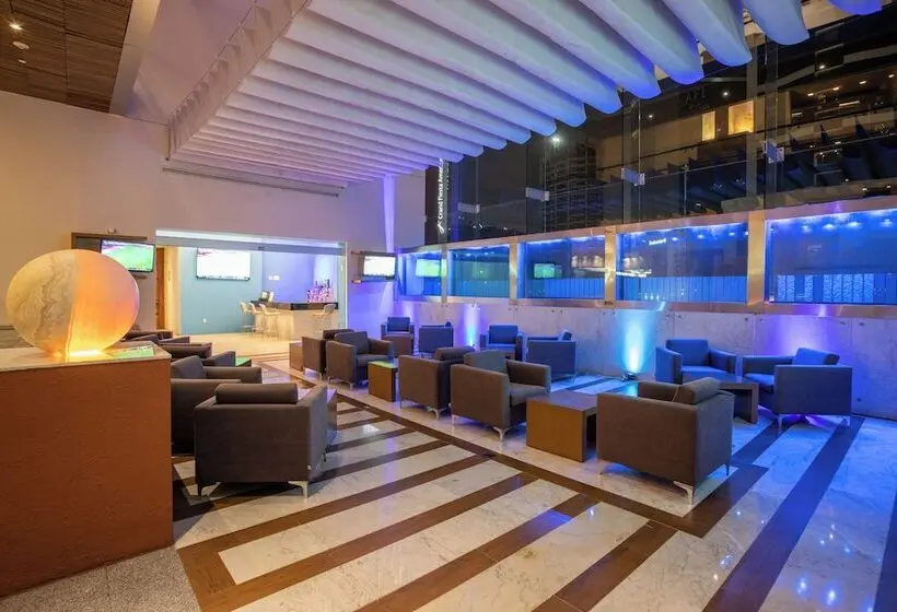 ホテル Barceló Monterrey Valle