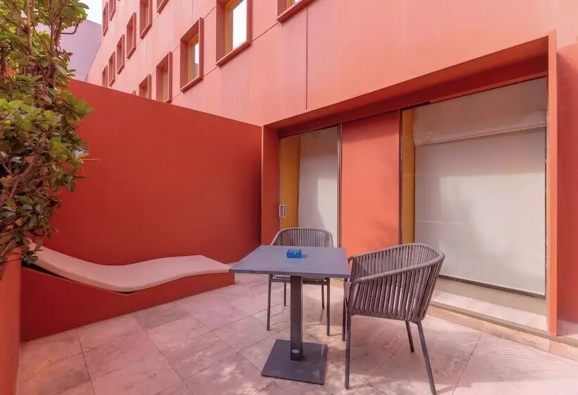 ホテル Barceló Monterrey Valle