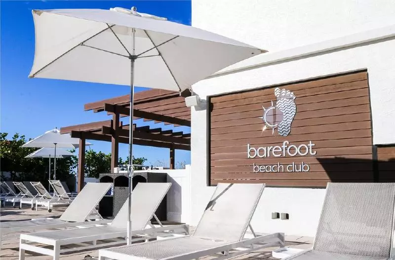 호텔 Barefoot Beach Club