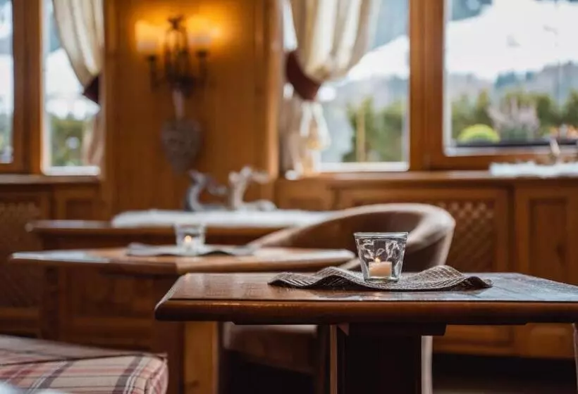 Отель Bergjuwel