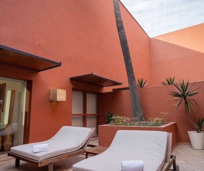 Отель Camino Real Monterrey