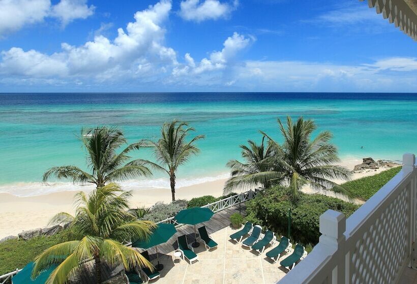 هتل Coral Sands Beach Resort