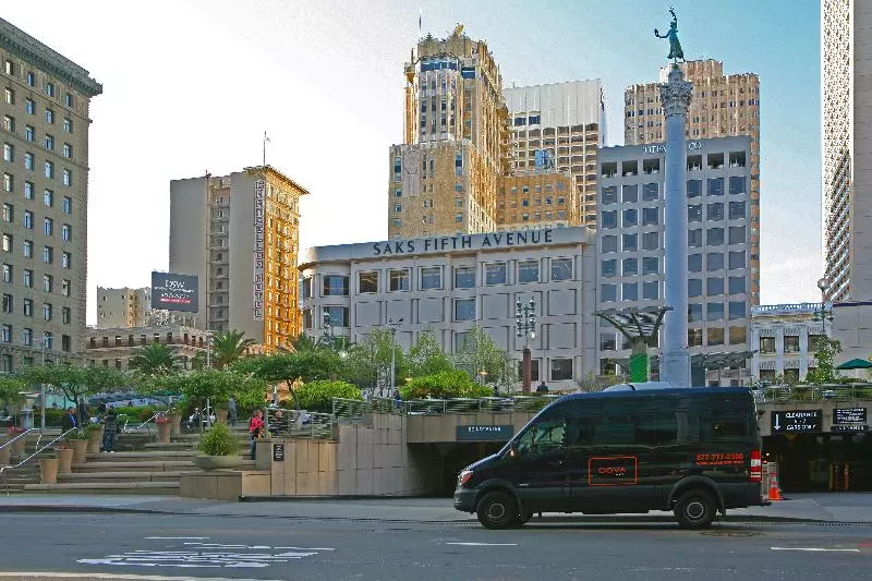 בית מלון כפרי Cova