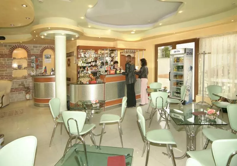 בית מלון כפרי Dionis