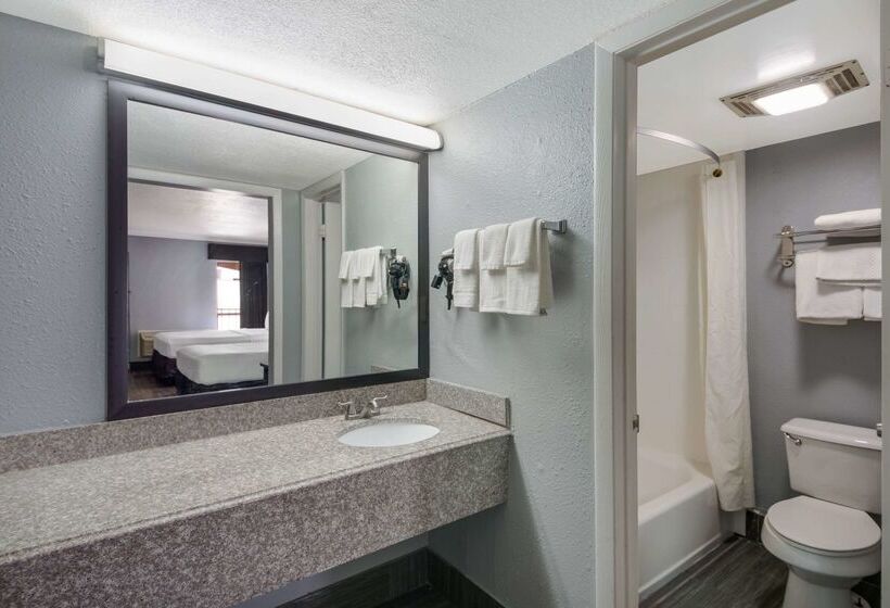 فندق Econo Lodge Near The Domain   The Arboretum