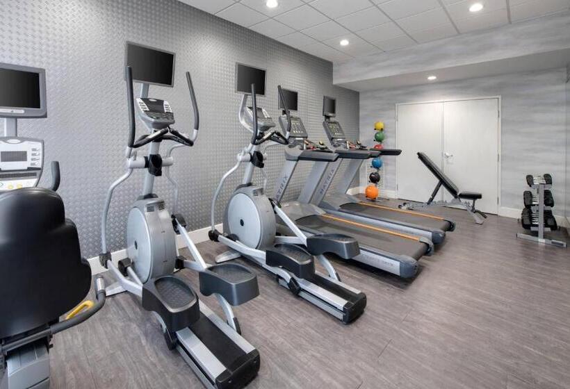 فندق Fairfield Inn & Suites Columbia Downtown