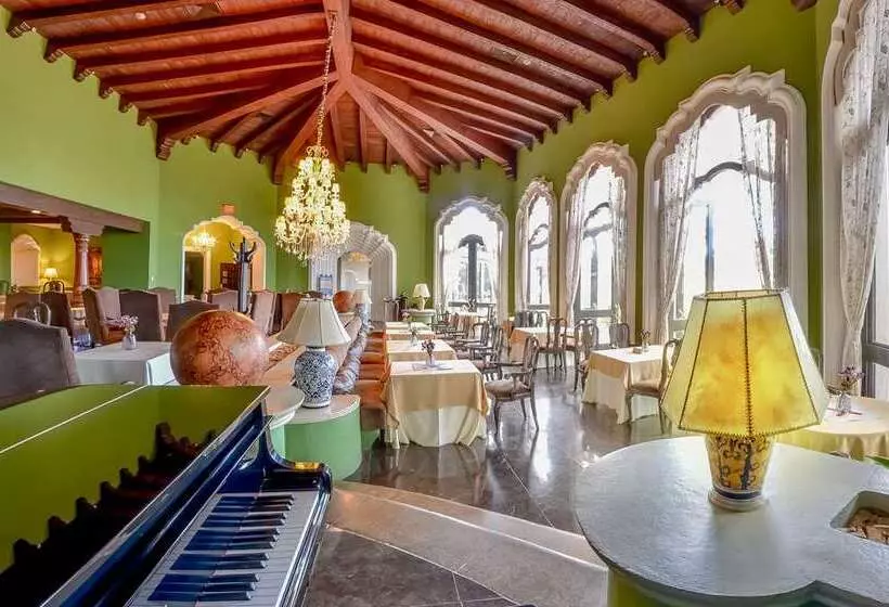 هتل Hilton Guatemala City