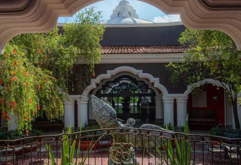 هتل Hilton Guatemala City