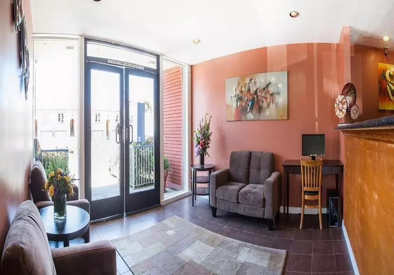 La Luna Inn, Ascend Hotel Collection