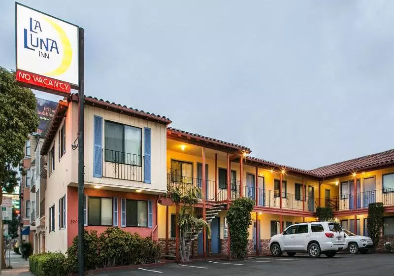 La Luna Inn, Ascend Hotel Collection