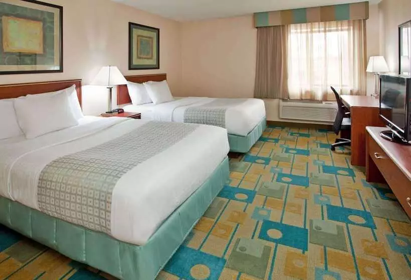 هتل La Quinta By Wyndham Des Moines West Clive