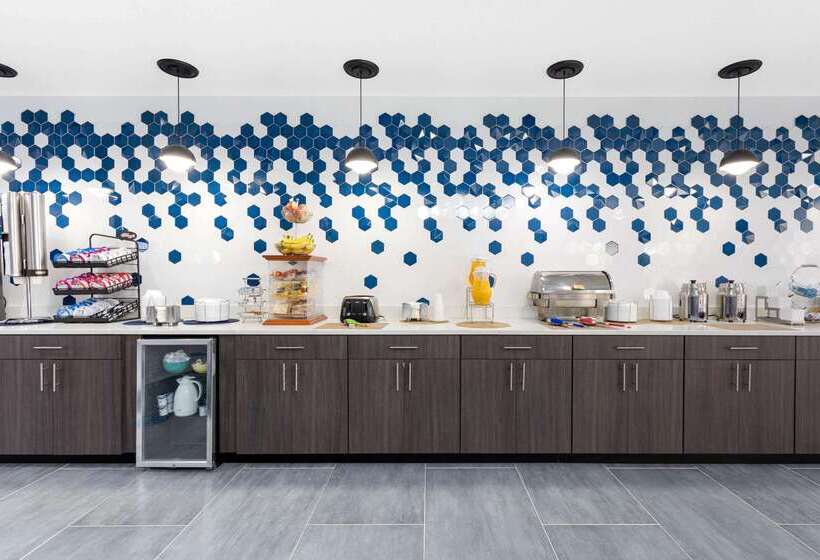 酒店 La Quinta By Wyndham Tampa Central