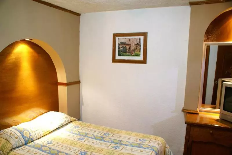 هتل Posada Tolosa