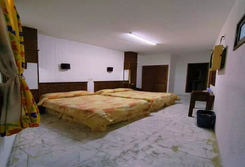 هتل Posada Tolosa