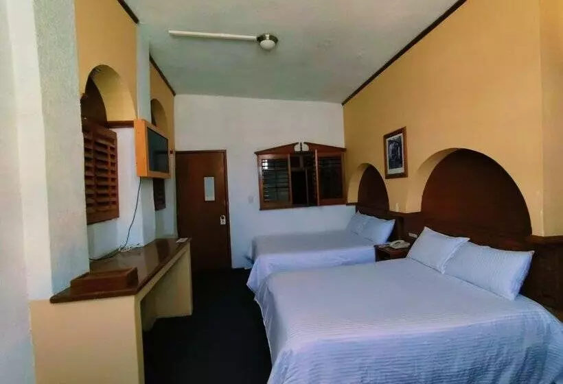 هتل Posada Tolosa