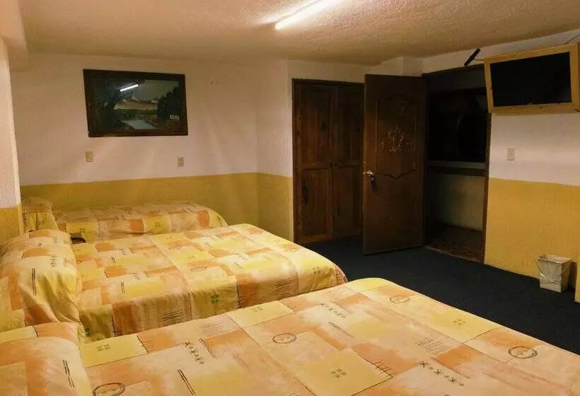 هتل Posada Tolosa