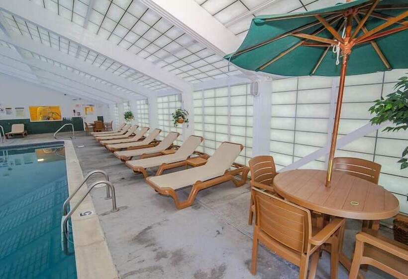 فندق Rivergreen Resort