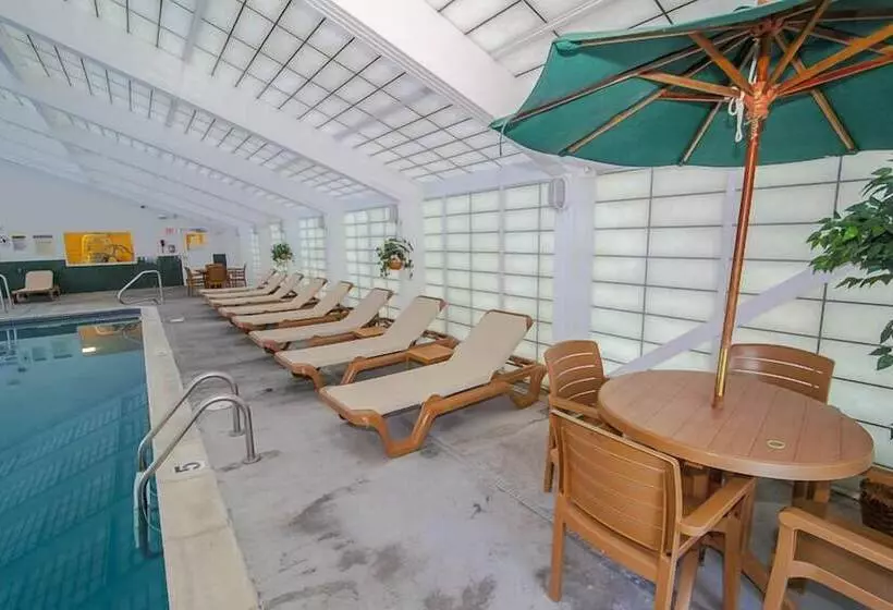 호텔 Rivergreen Resort