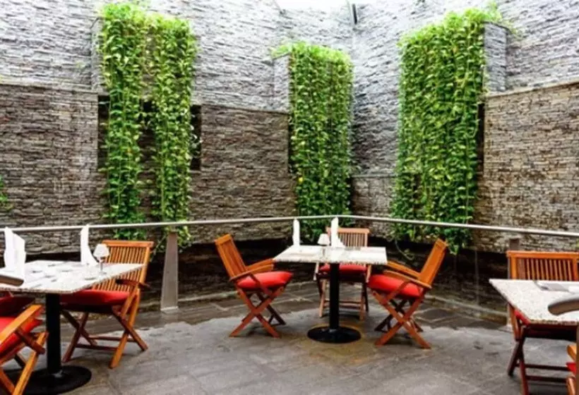 Отель Sheraton Guayaquil