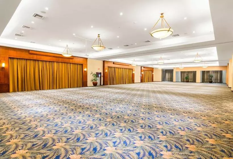 Отель Sheraton Guayaquil