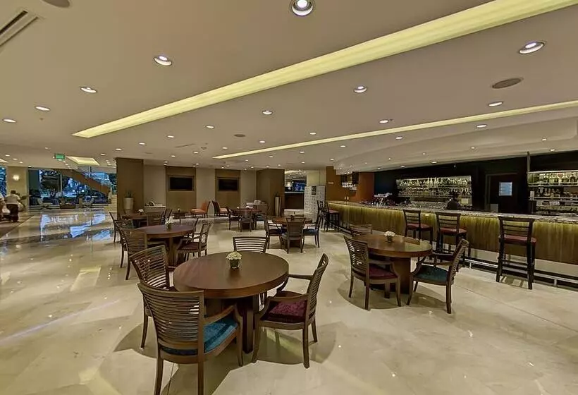 Отель Sheraton Guayaquil