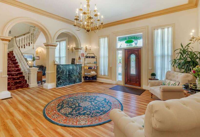 فندق The Carriage House Inn Newport