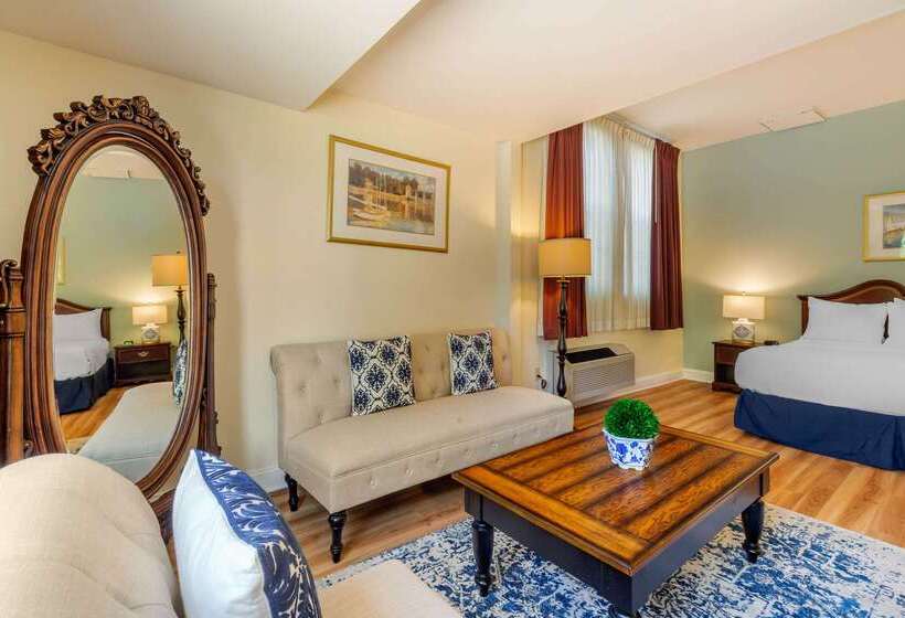 فندق The Carriage House Inn Newport