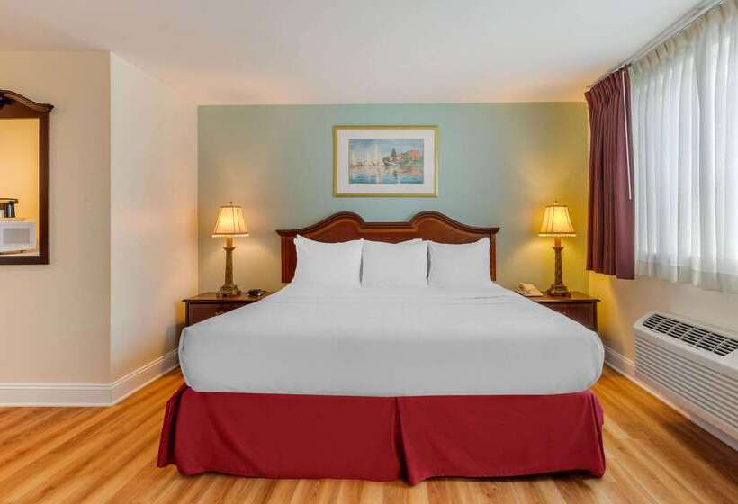 فندق The Carriage House Inn Newport