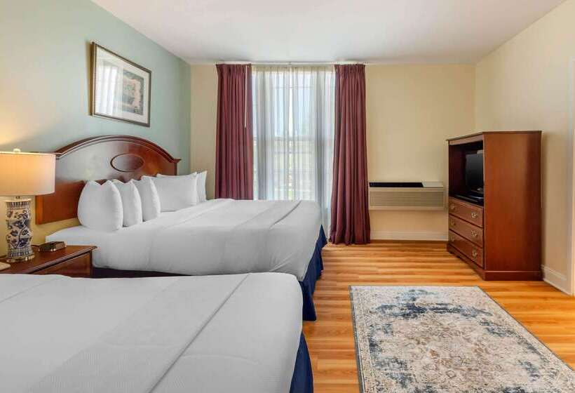 فندق The Carriage House Inn Newport