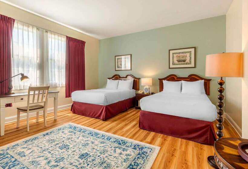 فندق The Carriage House Inn Newport