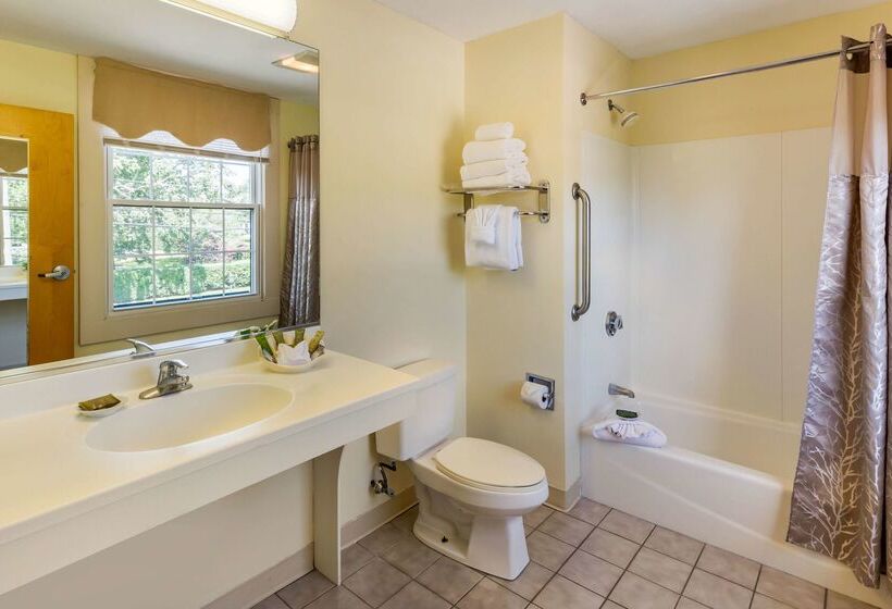 فندق The Carriage House Inn Newport