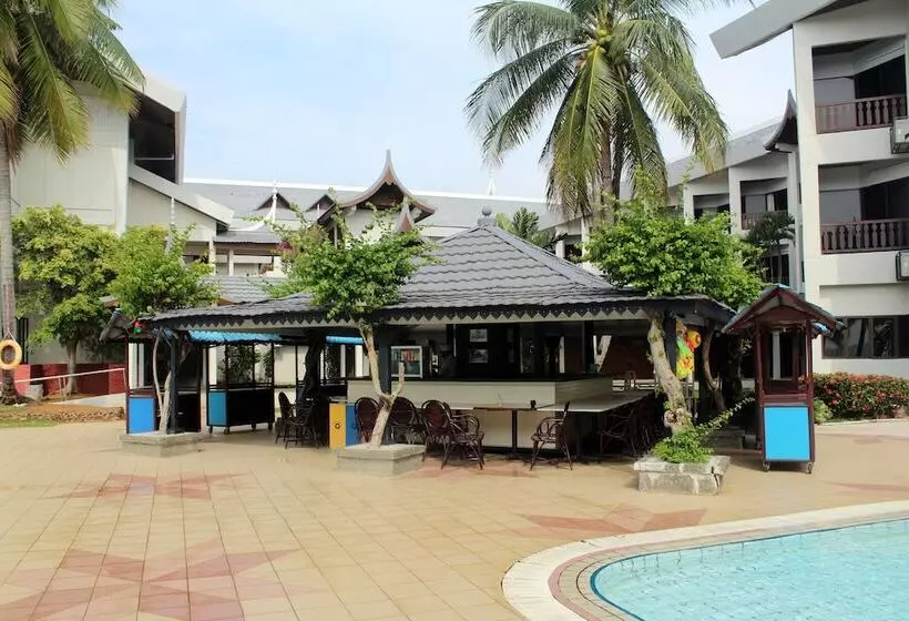 هتل The Grand Beach Resort Port Dickson