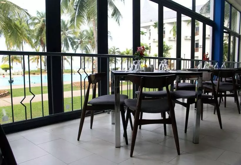 هتل The Grand Beach Resort Port Dickson