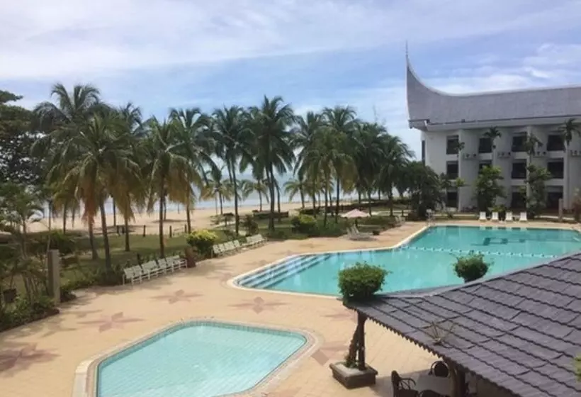 هتل The Grand Beach Resort Port Dickson