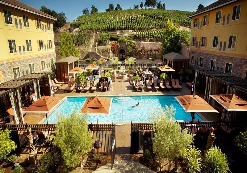 هتل The Meritage Resort And Spa