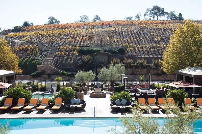 هتل The Meritage Resort And Spa