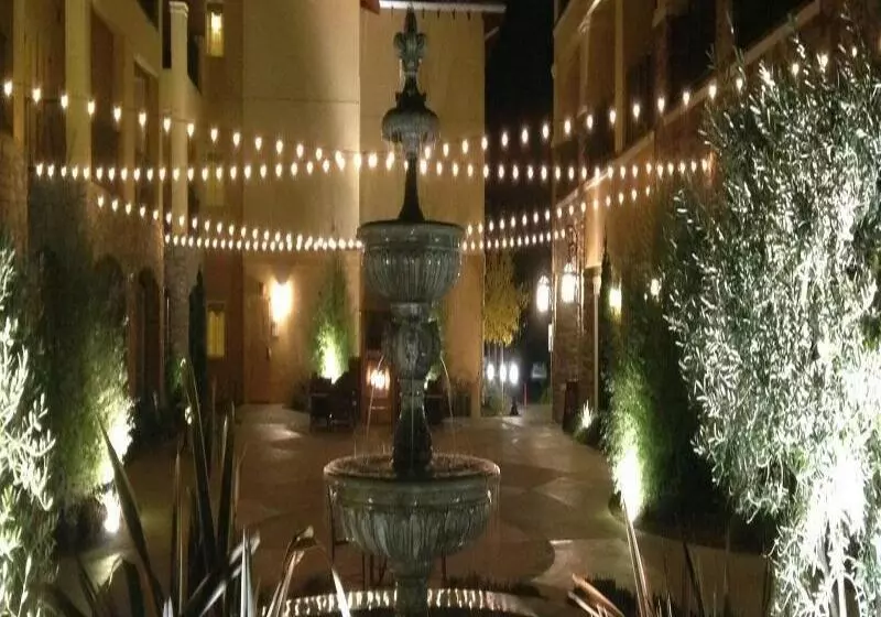 هتل The Meritage Resort And Spa