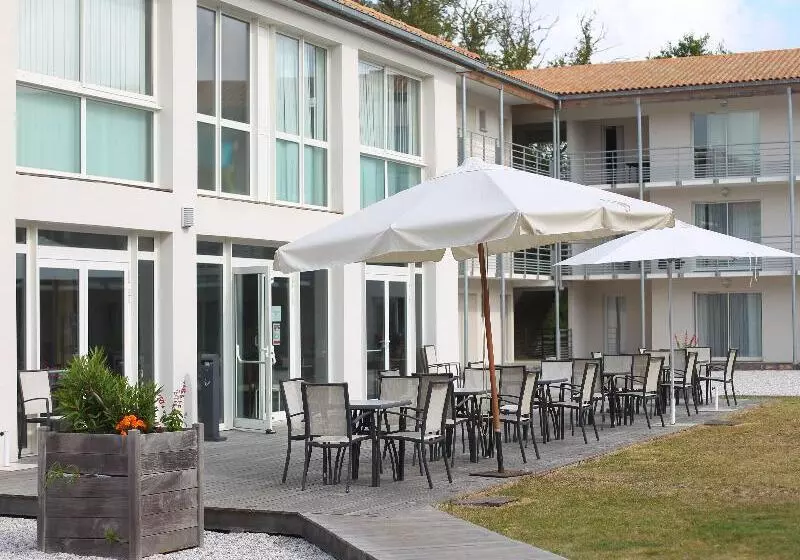 בית מלון כפרי Vacancéole   Le Domaine Du Château   La Rochelle / île De Ré