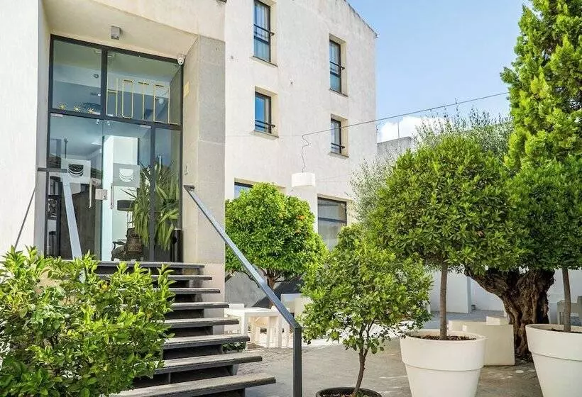 Hotel Yit El Postigo