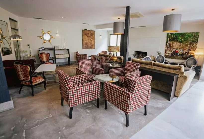 Hotel Yit El Postigo