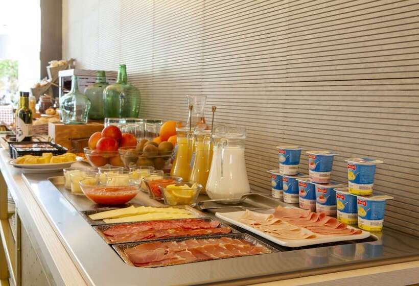 ホテル Yit El Postigo