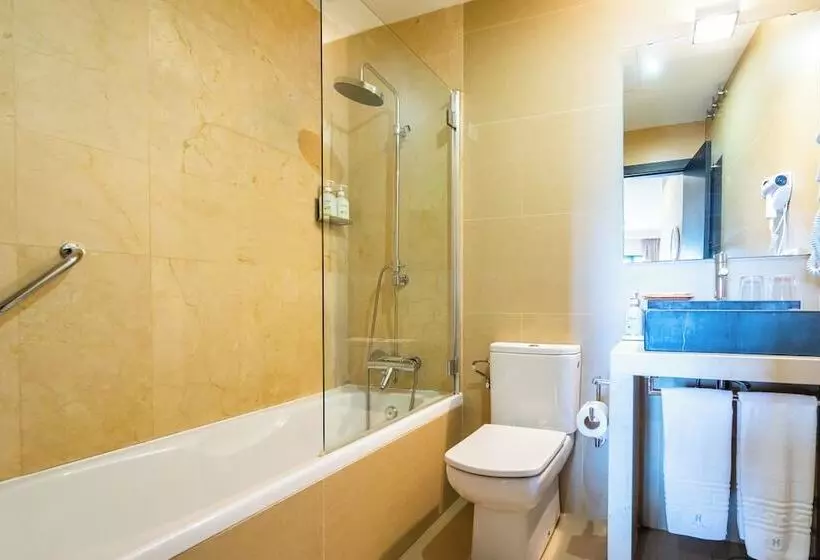 Hotel Yit El Postigo