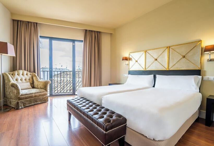 ホテル Yit El Postigo