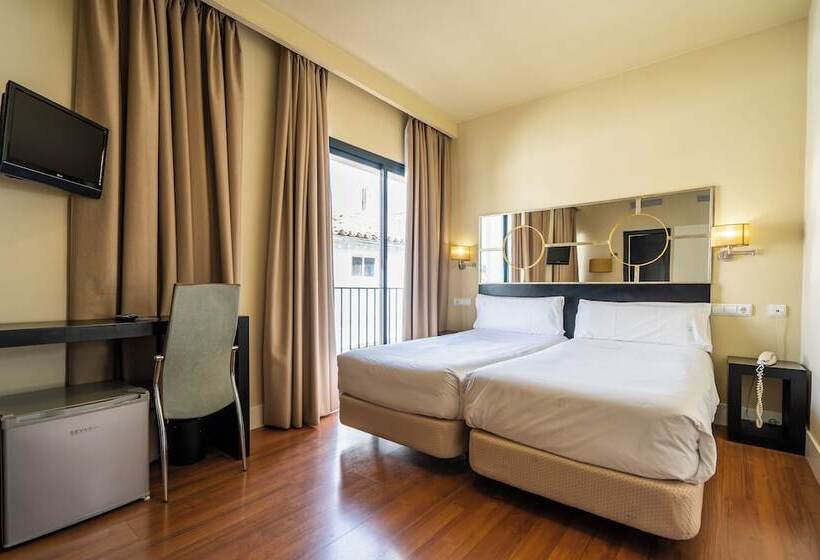 ホテル Yit El Postigo