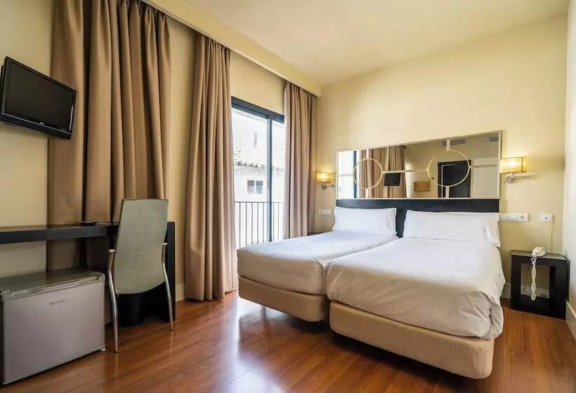 Hotel Yit El Postigo