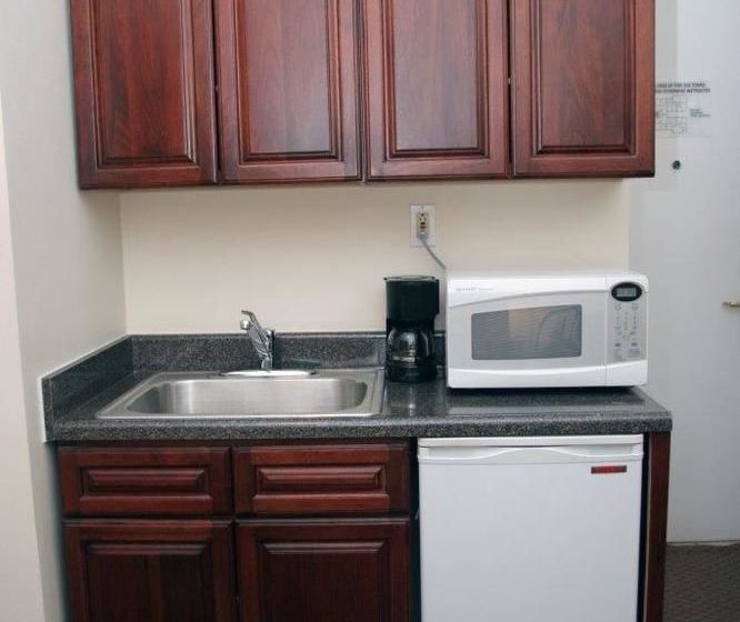 Imperial Court Hotel